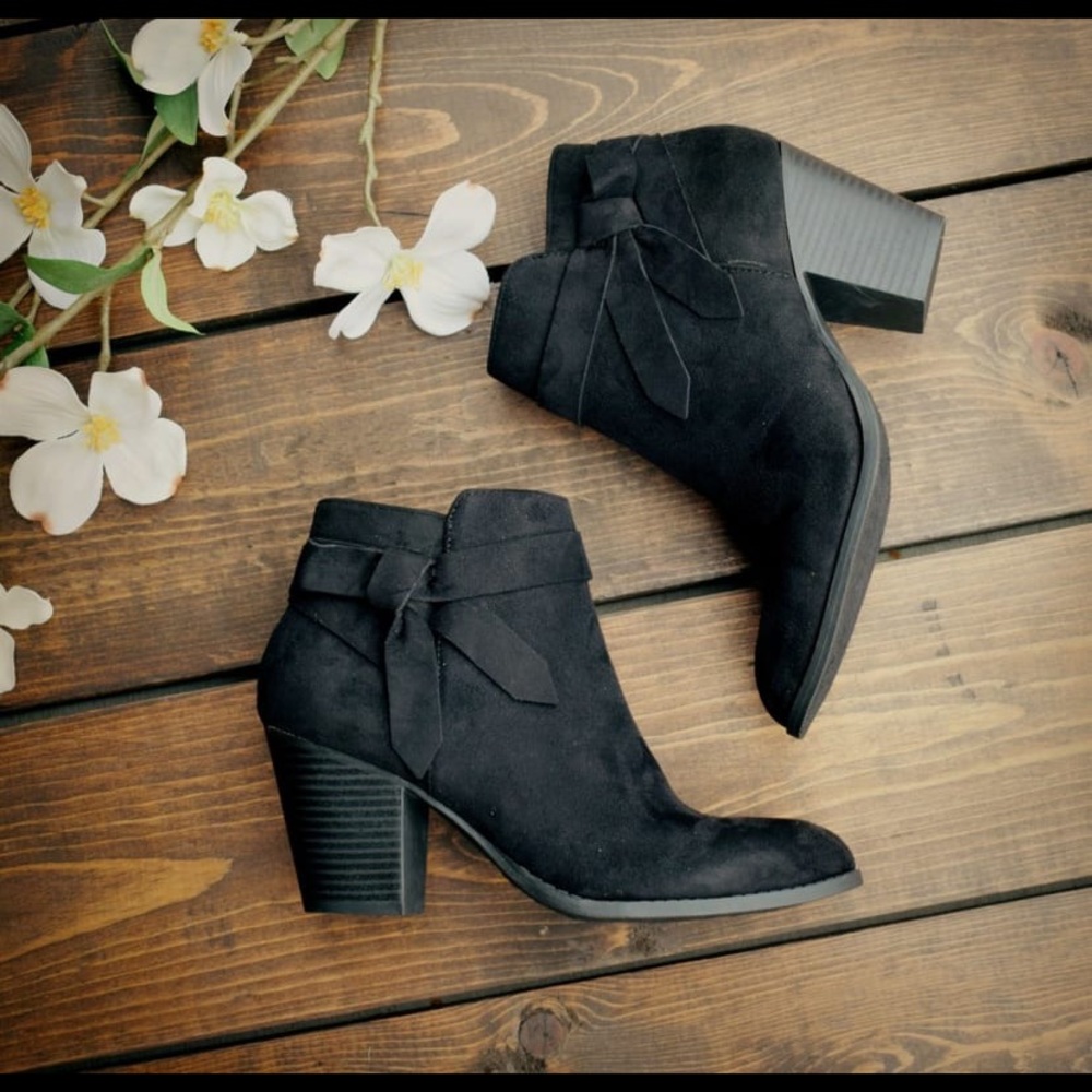 Elegant Side bow stacked heel Bootie - Picture 3 of 7